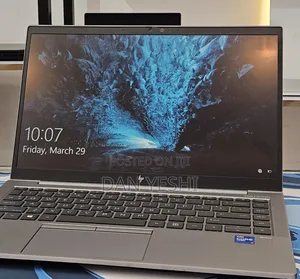 New Laptop HP ZBook Firefly G8 16GB Intel Core i7 SSD 512GB