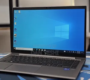 New Laptop HP ZBook Firefly G8 16GB Intel Core i7 SSD 512GB