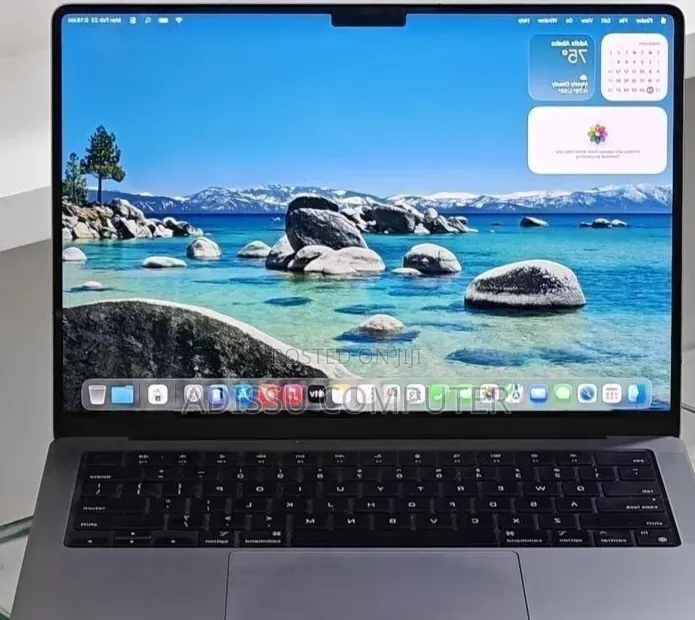 New Laptop Apple MacBook Pro 2023 M3 8GB Intel Core M3 SSD 512GB
