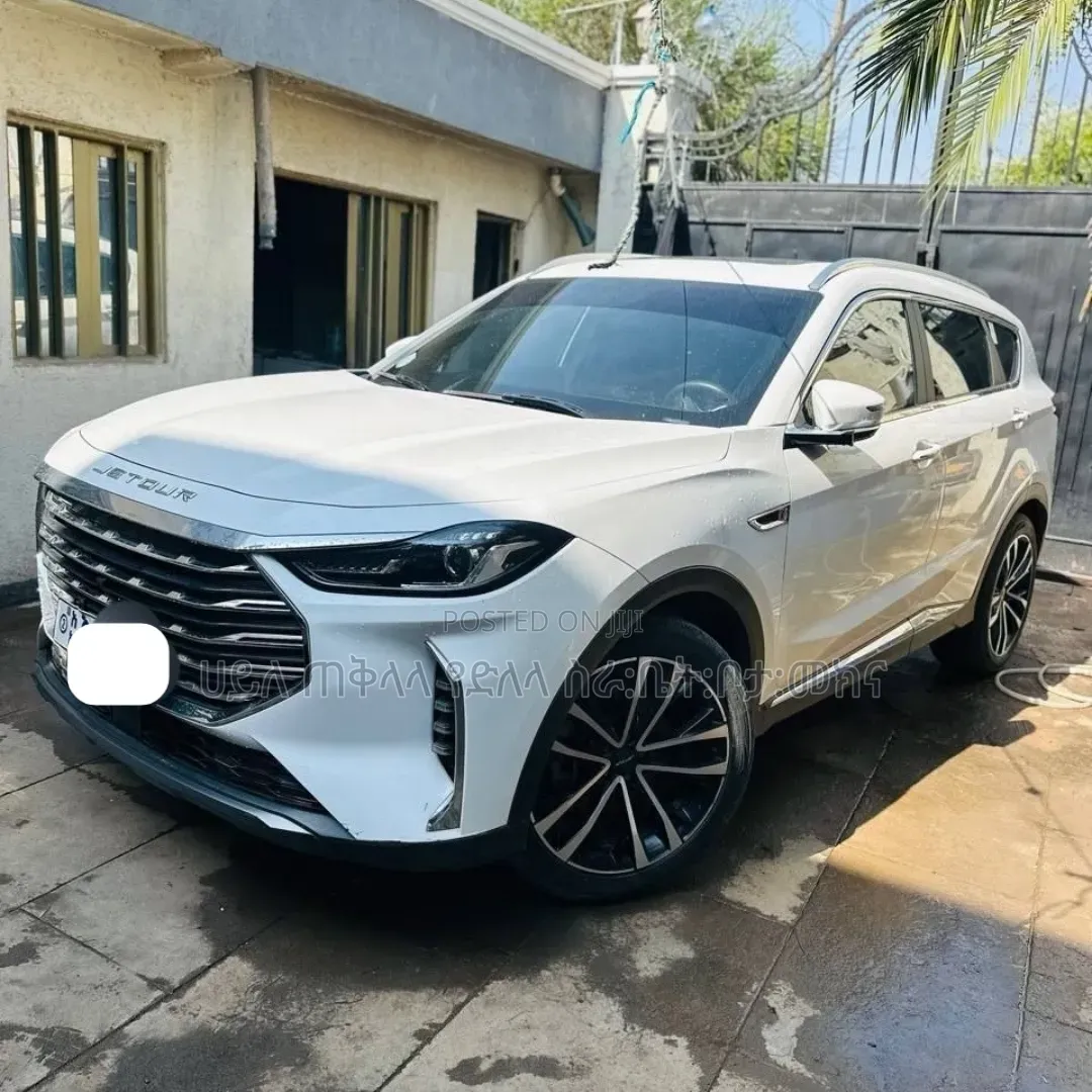 Jetour X70 Plus 2023 Ivory