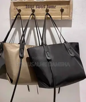 Girls Luxury and Quality Hand Bag