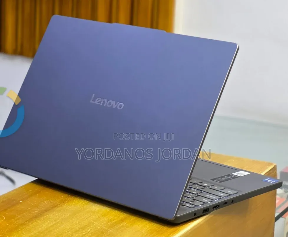 New Laptop Lenovo Ideapad 3 16GB Intel Core i7 SSD 512GB