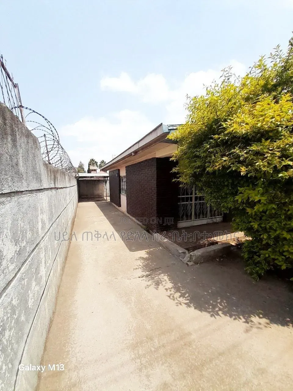 Furnished 6bdrm Villa in Ayat Real State, Yeka for sale