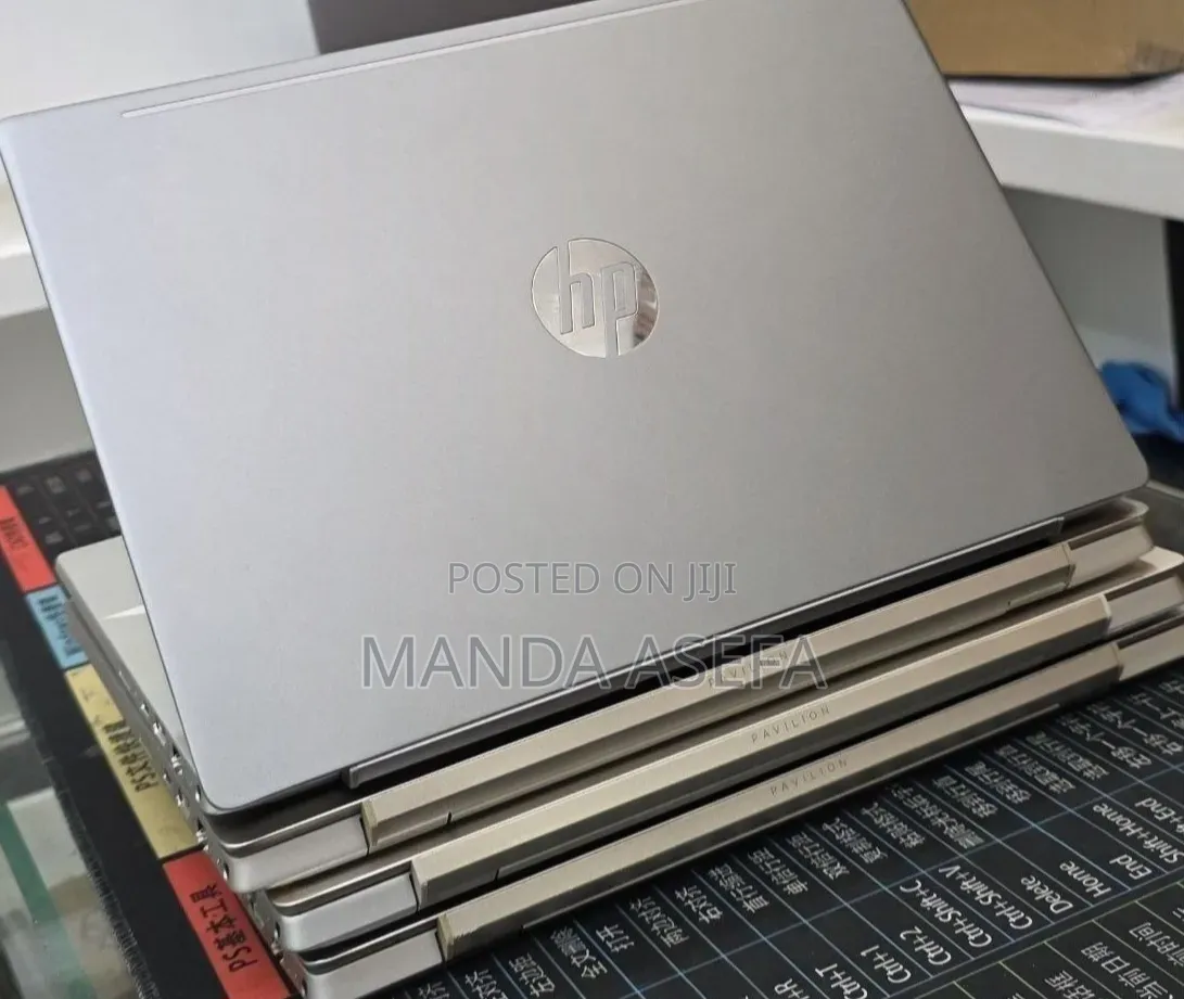 New Laptop HP Pavilion 14 8GB Intel Core i5 SSD 512GB
