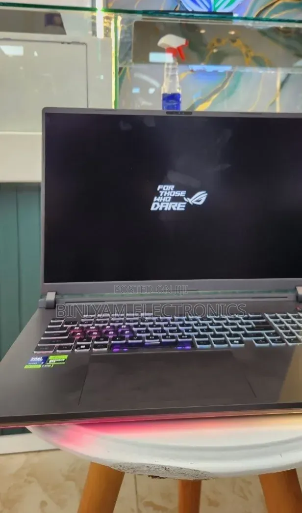 New Laptop Asus ROG Strix G18 32GB Intel Core Ultra 9 SSD 2T