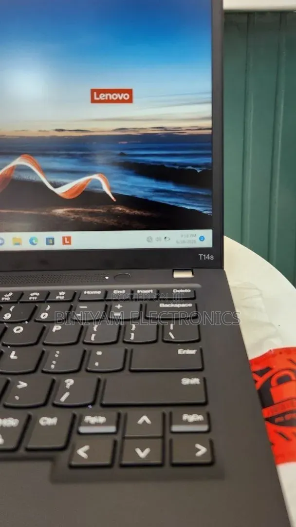 New Laptop Lenovo ThinkPad T14s G4 16GB Intel Core i7 SSD 512GB