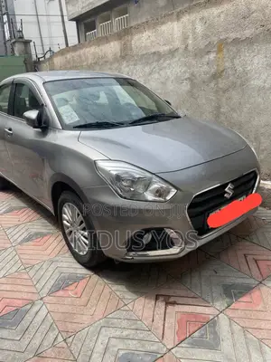 Suzuki Dzire 2022 Silver