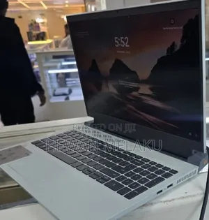 New Laptop Dell G15 5510 16GB Intel Core i7 SSD 512GB