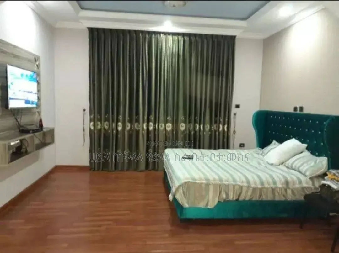 Furnished 7bdrm Townhouse/Terrace in Ayat Zone Inside, Yeka for sale