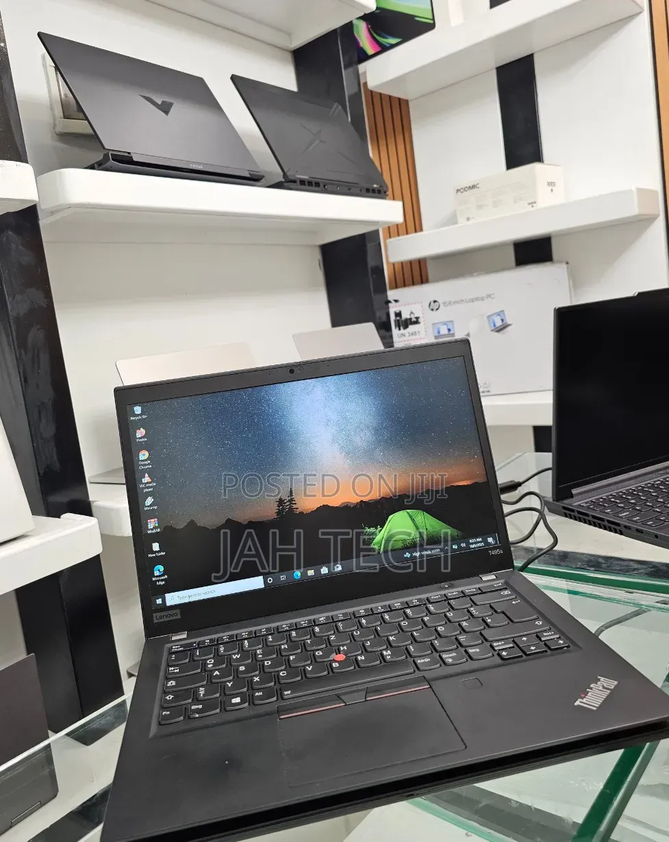 New Laptop Lenovo ThinkPad t495s 16GB AMD Ryzen 7 SSD 512GB