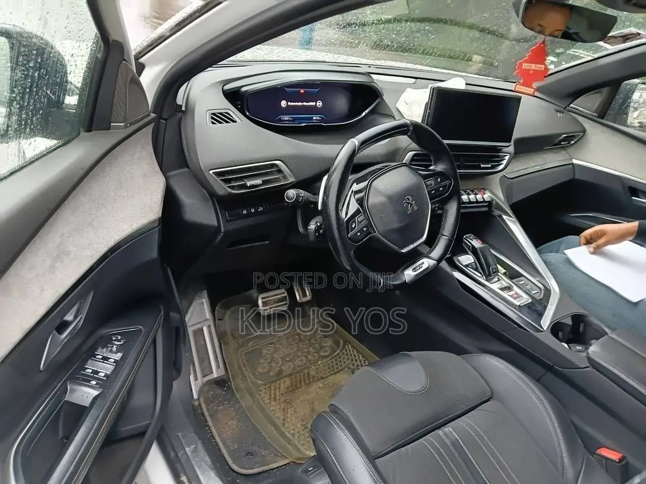 Peugeot 5008 2022 White