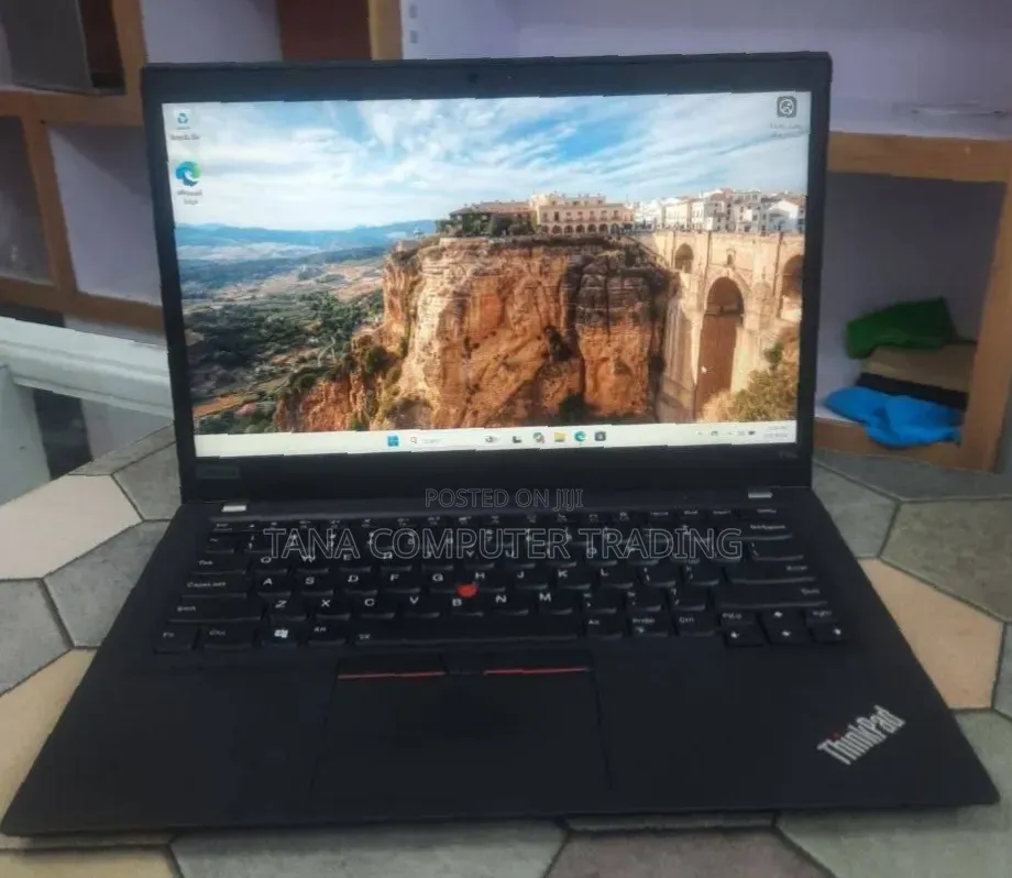New Laptop Lenovo ThinkPad T14s G4 16GB AMD Ryzen 5 SSD 512GB