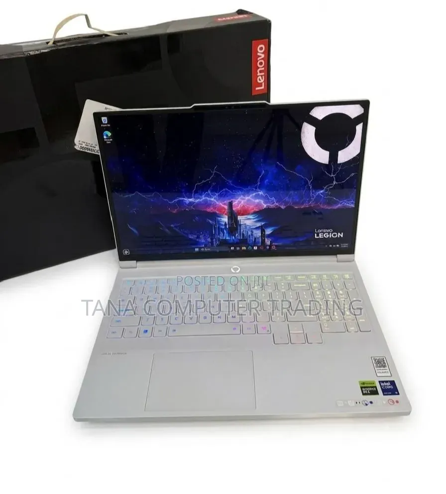 New Laptop Lenovo Legion Pro 7 32GB Intel Core Ultra 9 SSD 1T