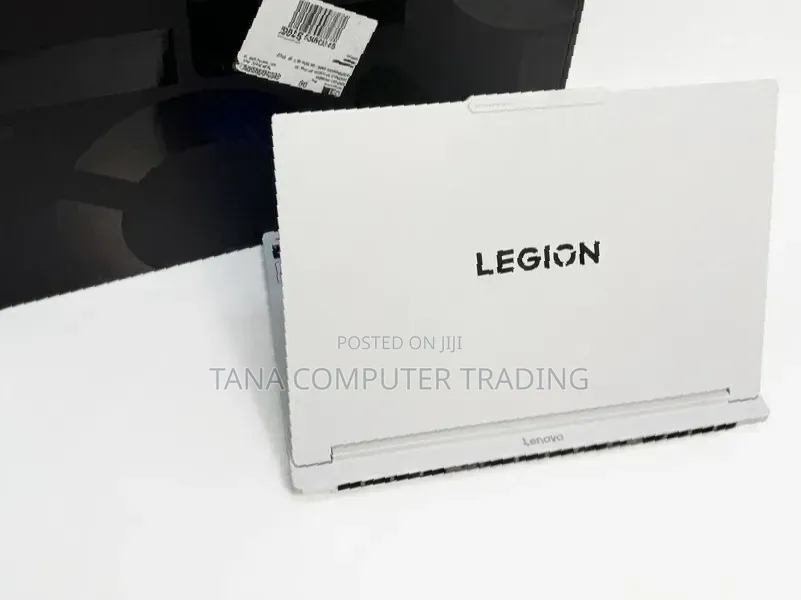 New Laptop Lenovo Legion Pro 7 32GB Intel Core Ultra 9 SSD 1T
