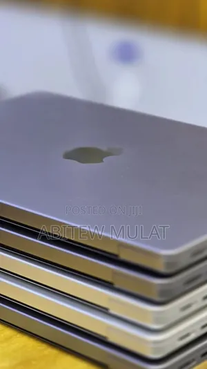 New Laptop Apple MacBook Pro 2021 M1 16GB Apple M1 Pro SSD 512GB