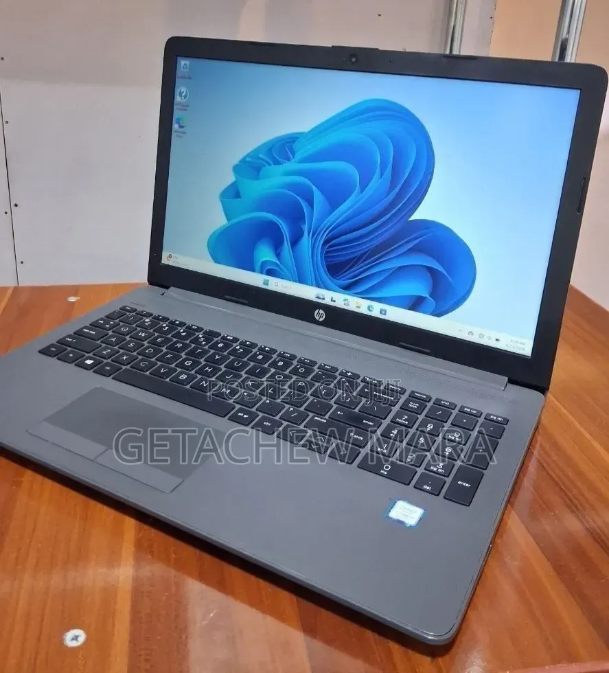 New Laptop HP Stream Notebook 8GB Intel Core i7 SSD 256GB