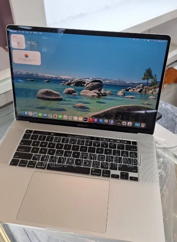 New Laptop Apple MacBook Pro 2019 32GB Intel Core i9 SSD 1T