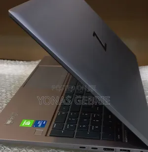 New Laptop HP ZBook 15u G5 16GB Intel Core i7 SSD 512GB