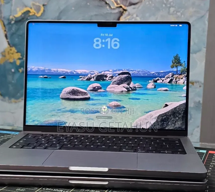 New Laptop Apple MacBook Pro 2021 M1 32GB Apple M1 Pro SSD 512GB