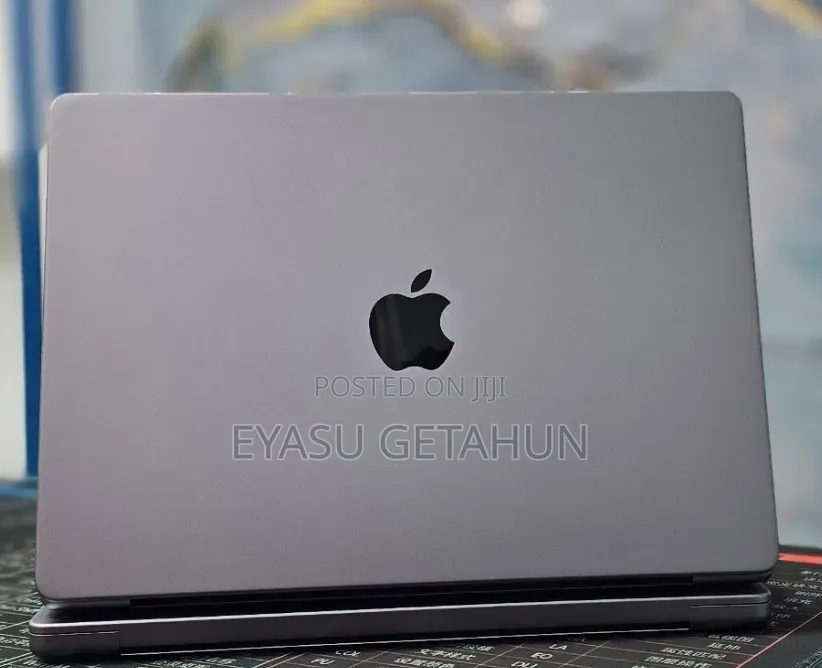 New Laptop Apple MacBook Pro 2021 M1 32GB Apple M1 Pro SSD 512GB