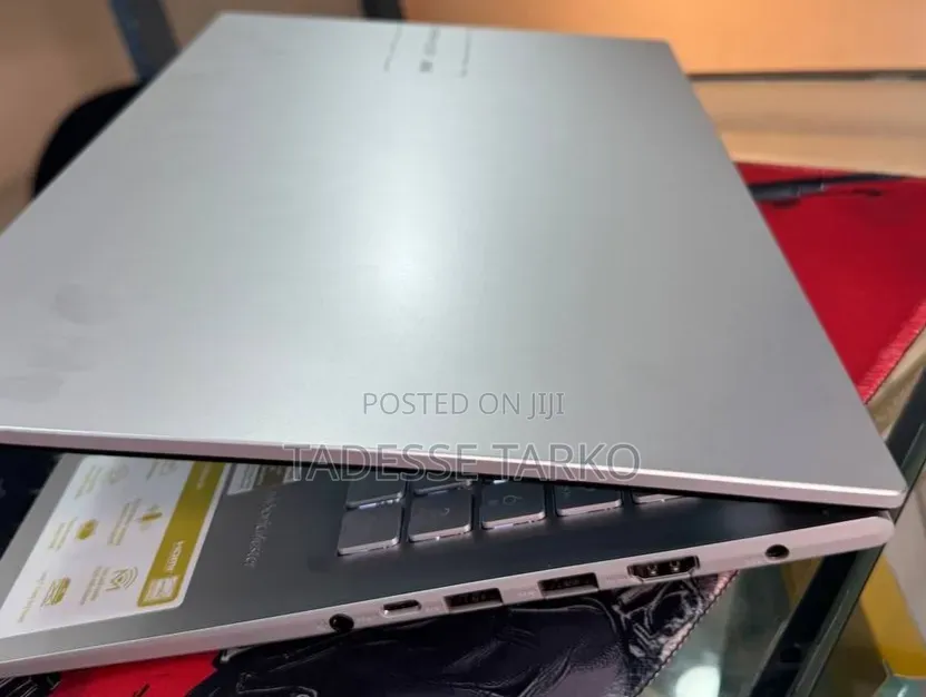 New Laptop Asus Vivobook 15 16GB AMD Ryzen 7 SSD 512GB