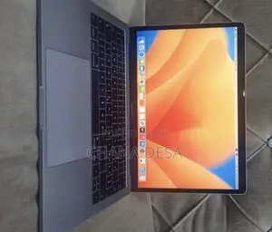 New Laptop Apple MacBook Pro 2017 16GB Intel Core i5 SSD 512GB