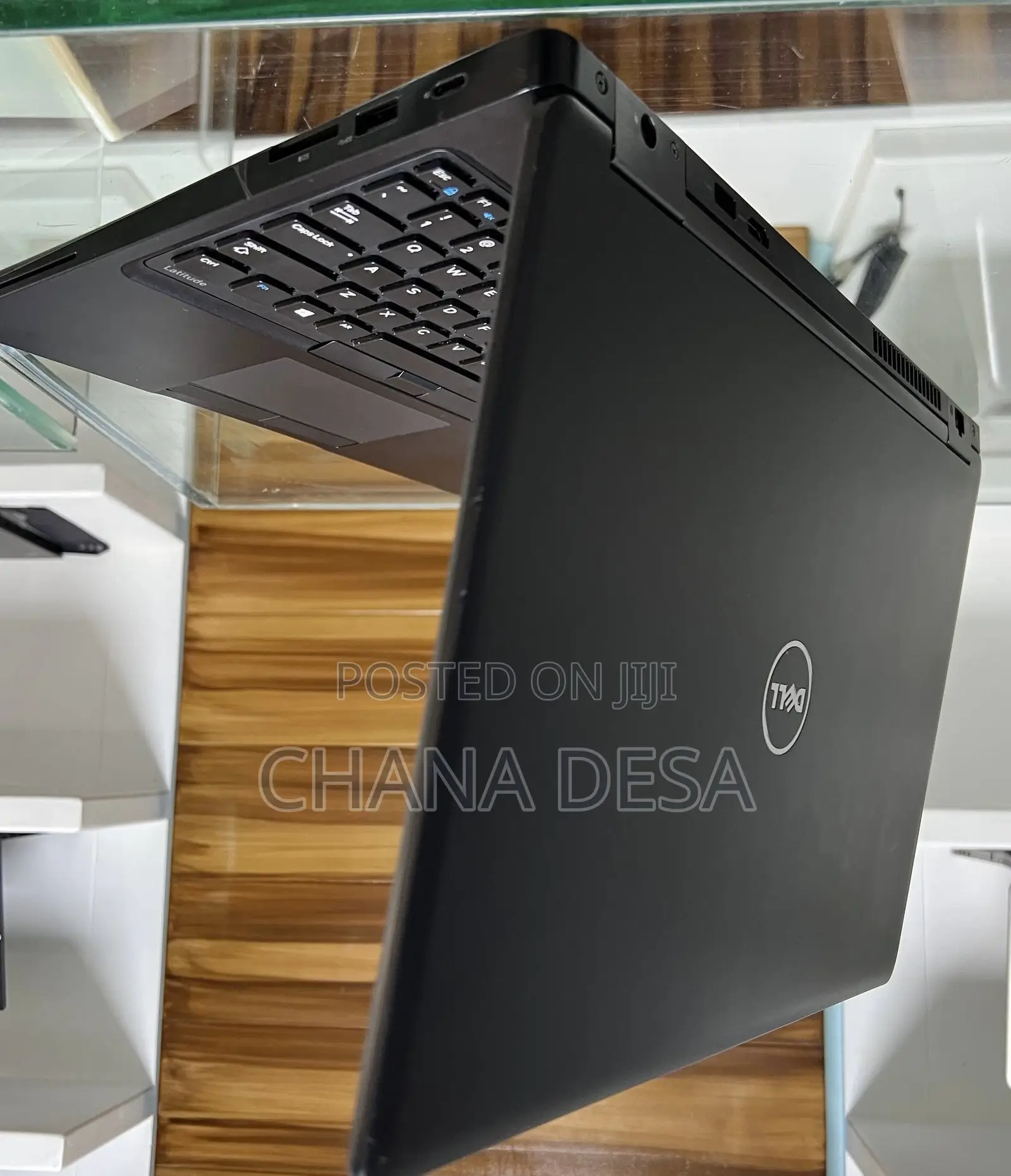 New Laptop Dell Latitude 15 5580 8GB Intel Core i5 SSD 256GB