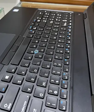 New Laptop Dell Latitude 15 5580 8GB Intel Core i5 SSD 256GB
