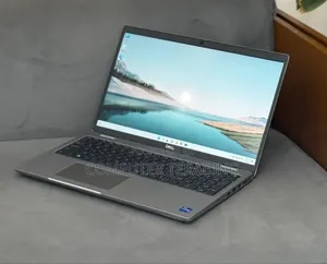 New Laptop Dell Precision 3571 16GB Intel Core i7 SSD 512GB
