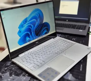 New Laptop Dell Inspiron 15 8GB Intel Core i5 SSD 256GB
