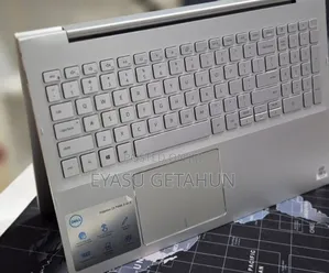 New Laptop Dell Inspiron 15 8GB Intel Core i5 SSD 256GB