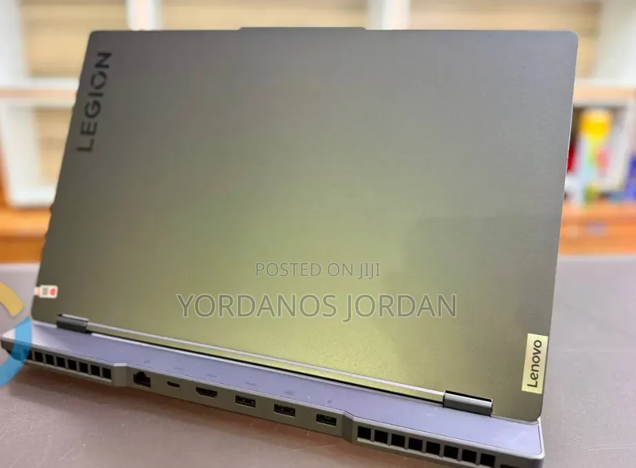 New Laptop Lenovo Legion 5 16GB AMD Ryzen 7 SSD 512GB
