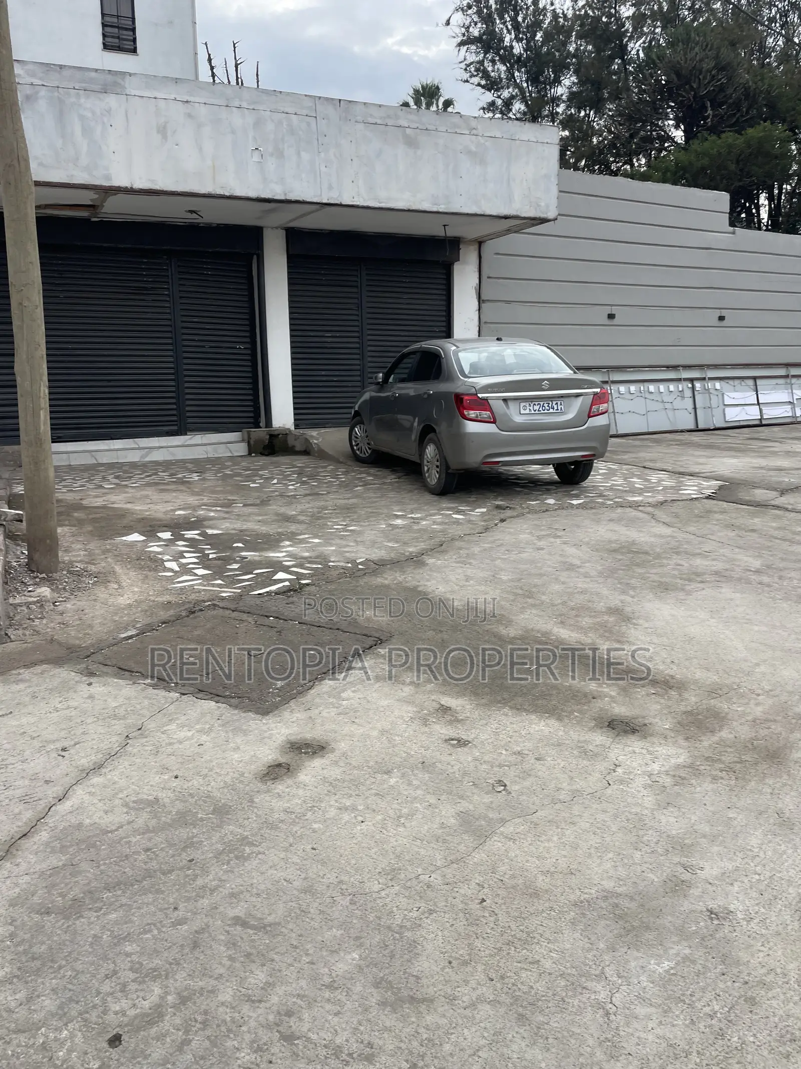 Car Showroom Bole for Rent!