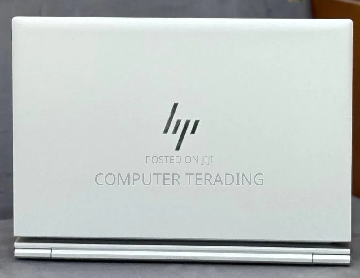 New Laptop HP EliteBook 830 G8 16GB Intel Core i7 SSD 512GB
