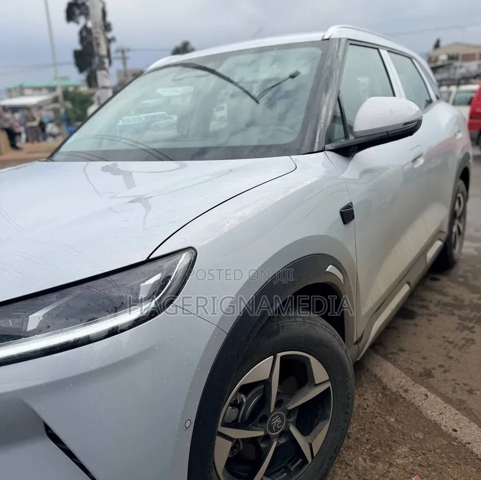 BYD Yuan Up 2025 Ivory