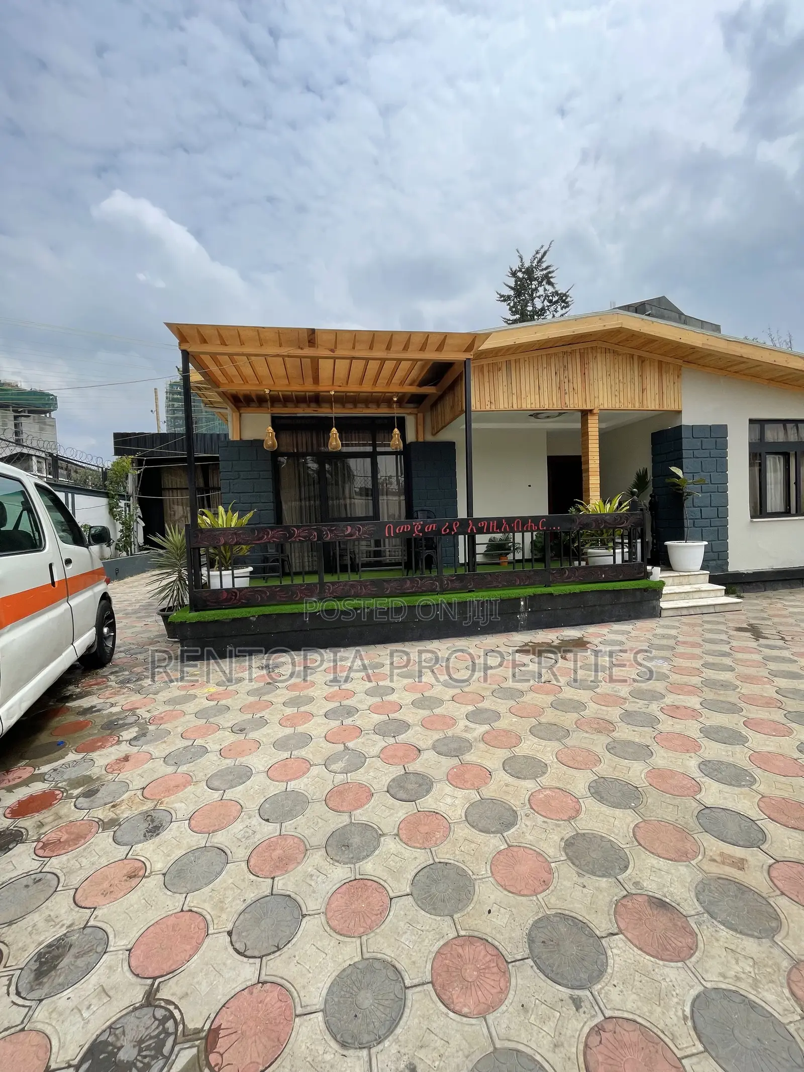 Daycare for Rent! Child Kindergarten School!