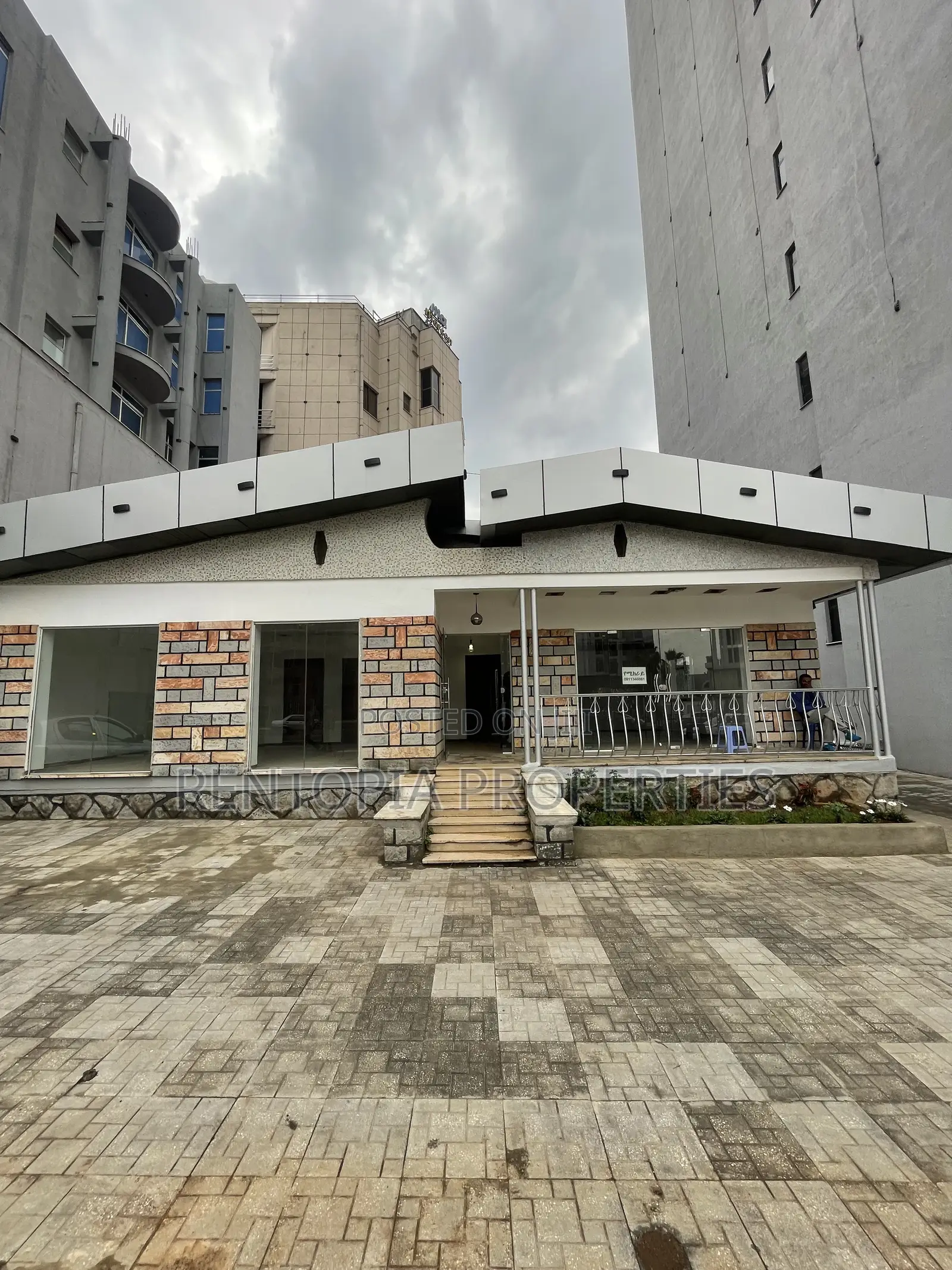 Cafe Restaurant for Rent!