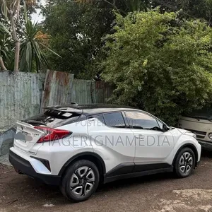 Toyota C-HR 2022 White