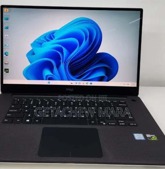 New Laptop Dell XPS 15 16GB Intel Core i7 SSD 512GB