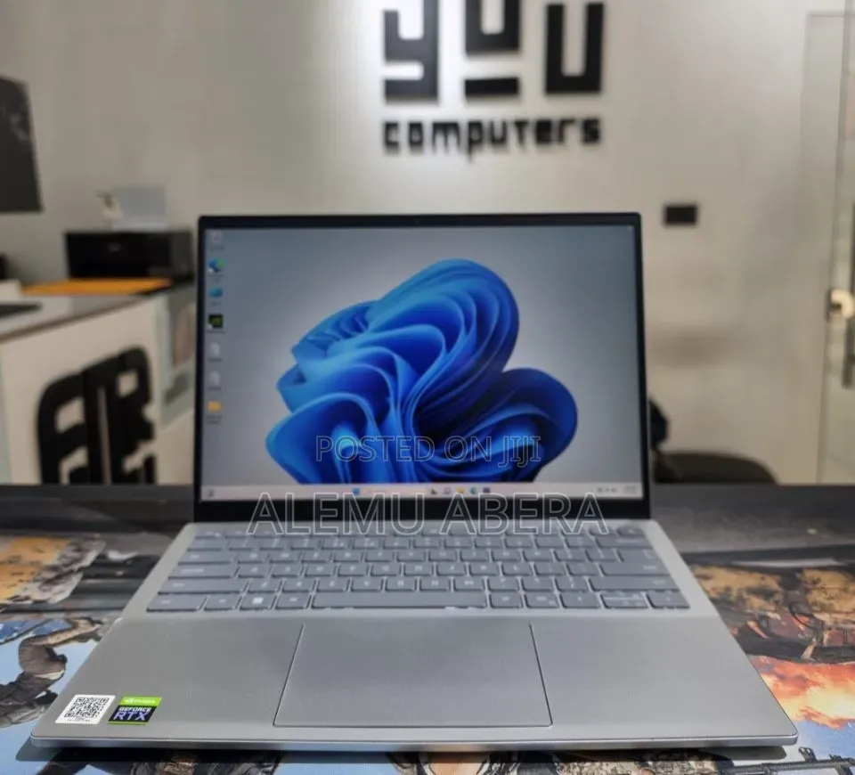 New Laptop Dell Inspiron 14 16GB Intel Core i7 SSD 512GB
