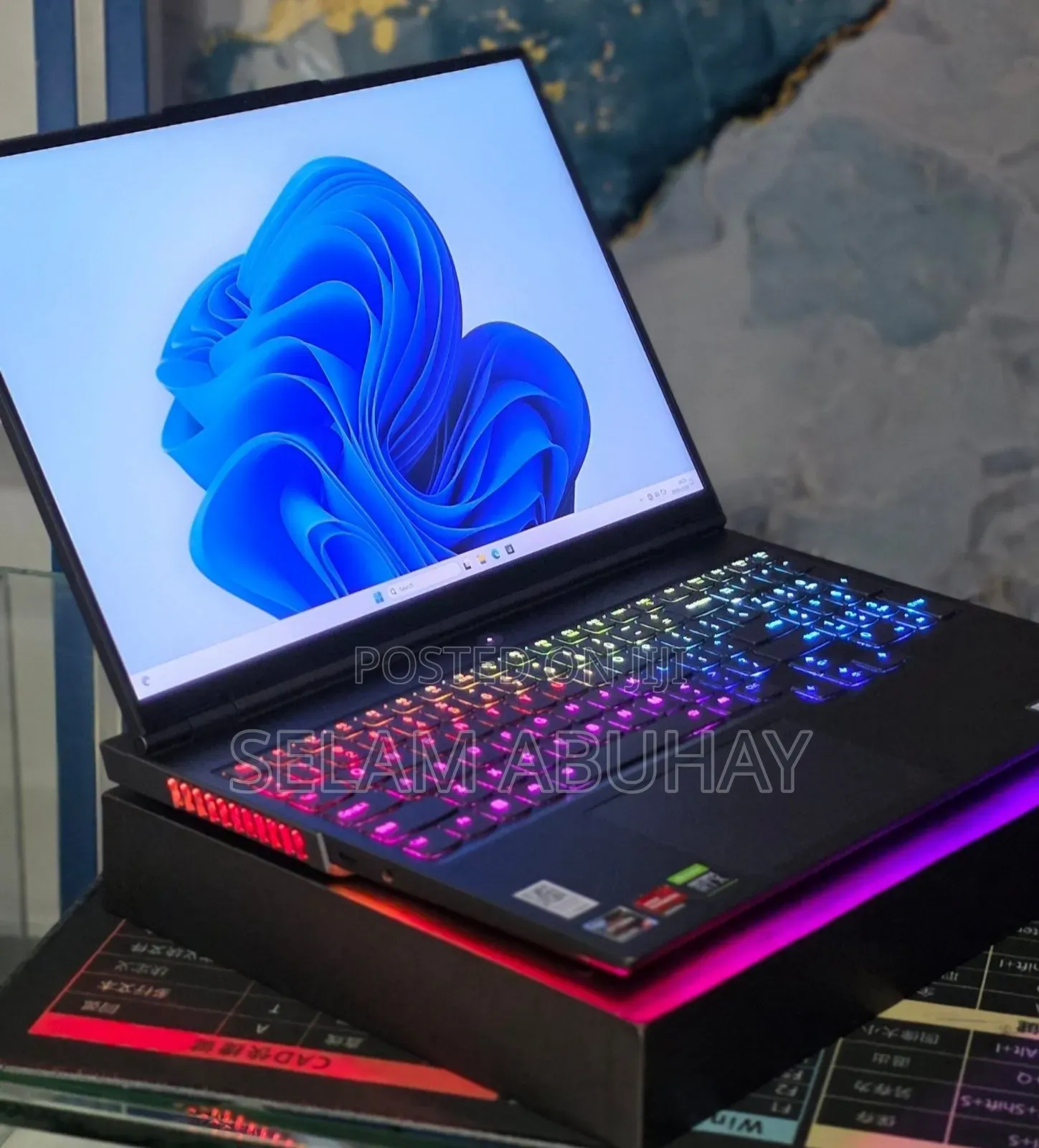 New Laptop Lenovo Legion 9 32GB AMD Ryzen 9 SSD 1T