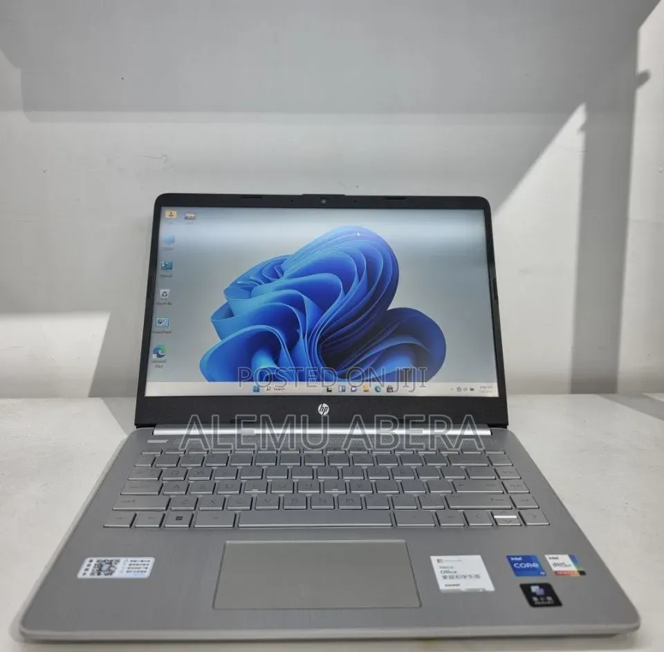 New Laptop HP 16GB Intel Core i5 SSD 512GB