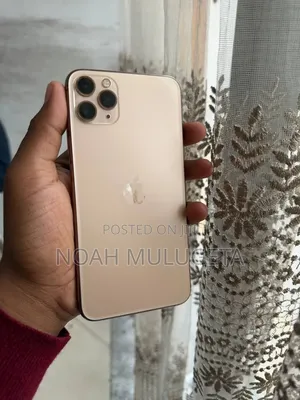 Apple iPhone 11 Pro Max 64 GB Gold