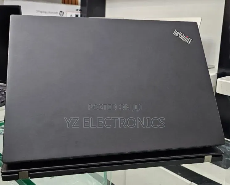 New Laptop Lenovo ThinkPad t495s 16GB AMD Ryzen 7 SSD 512GB