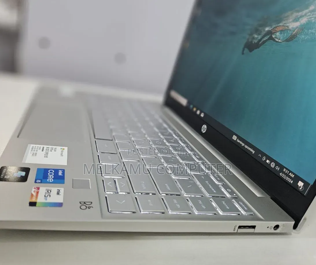 New Laptop HP Pavilion 13 8GB Intel Core i5 SSD 512GB