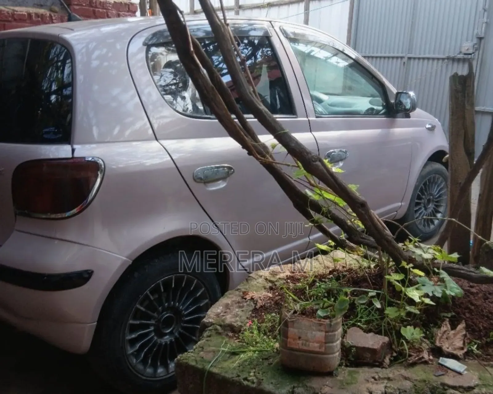 Toyota Vitz 2004
