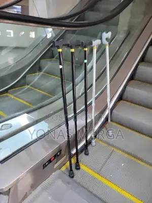 Cane/Walking Stick氅身system Ensures Stability After Adjustment.