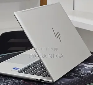 New Laptop HP EliteBook 840 G9 16GB Intel Core i7 SSD 512GB