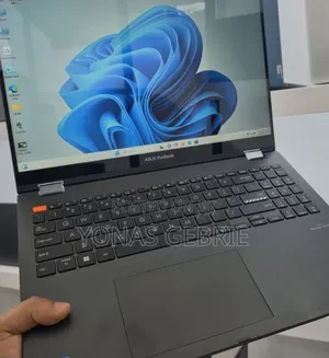 New Laptop Asus 16GB Intel Core i5 SSD 512GB