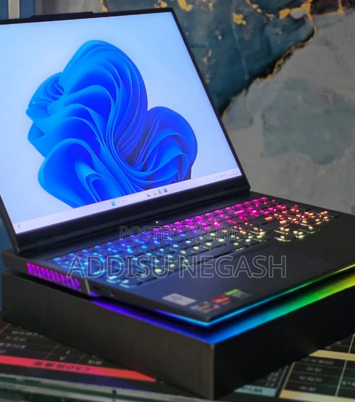 New Laptop Lenovo Legion 9 32GB AMD Ryzen 9 SSD 1T